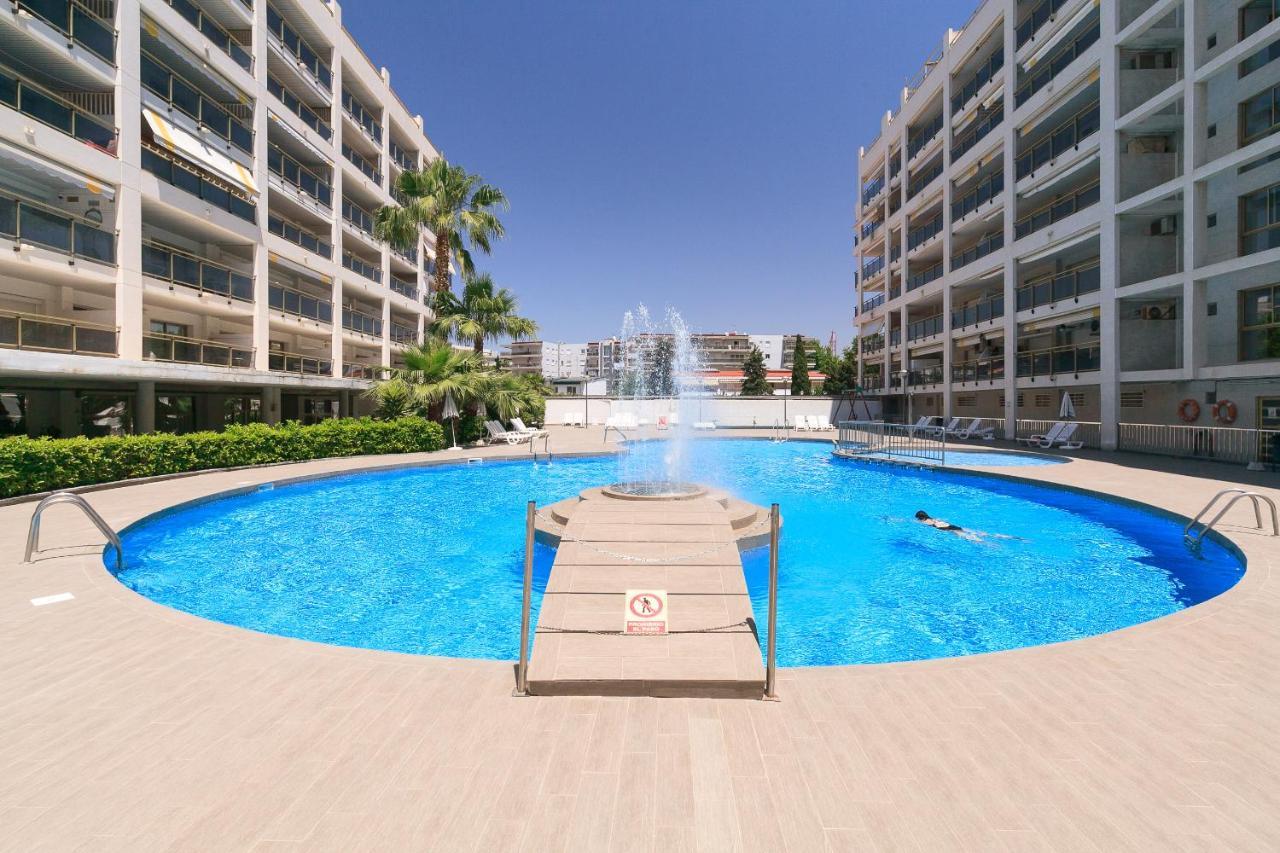 Uhc Michelangelo Apartments Salou Eksteriør billede